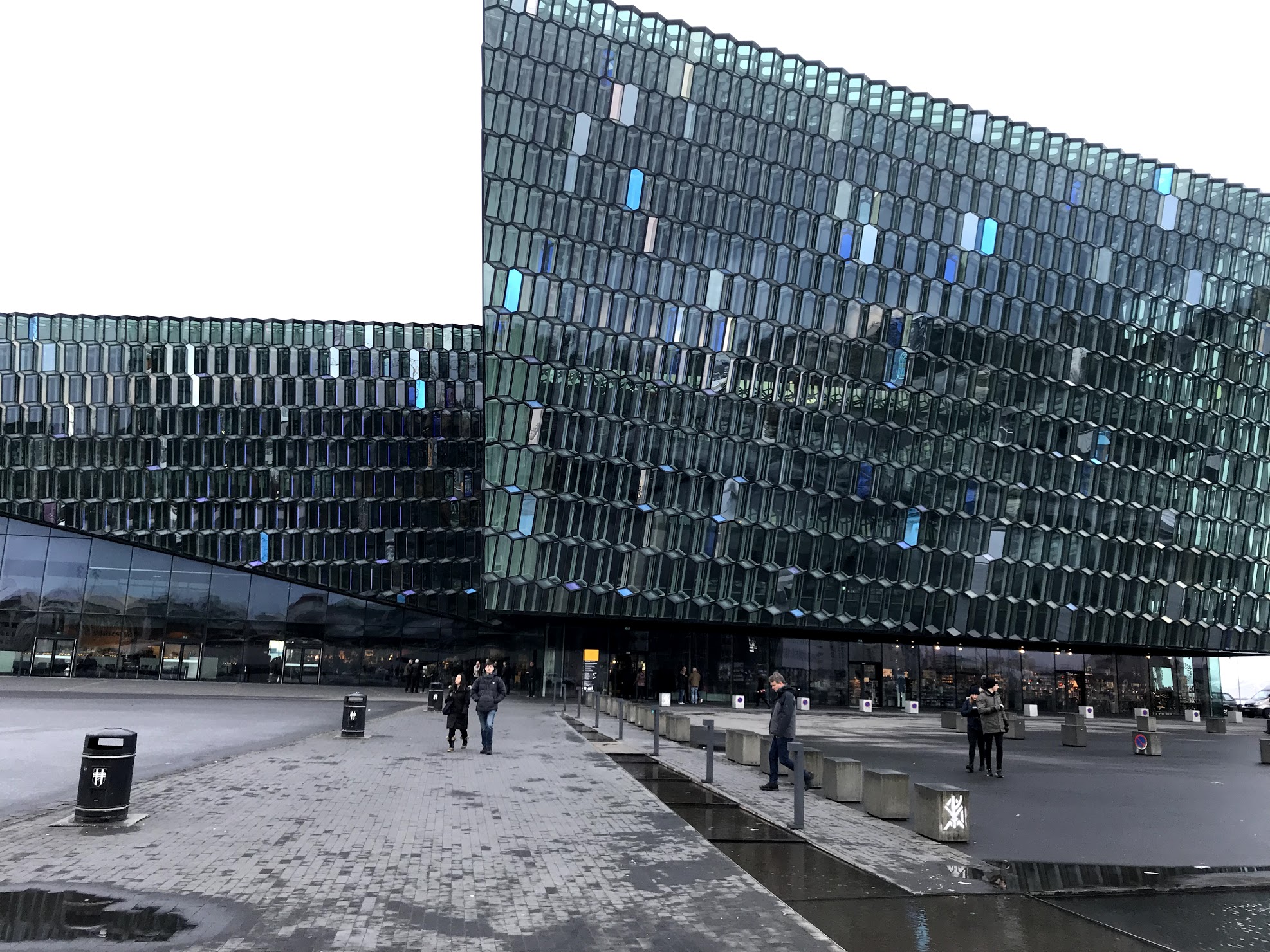  Harpa Hall 