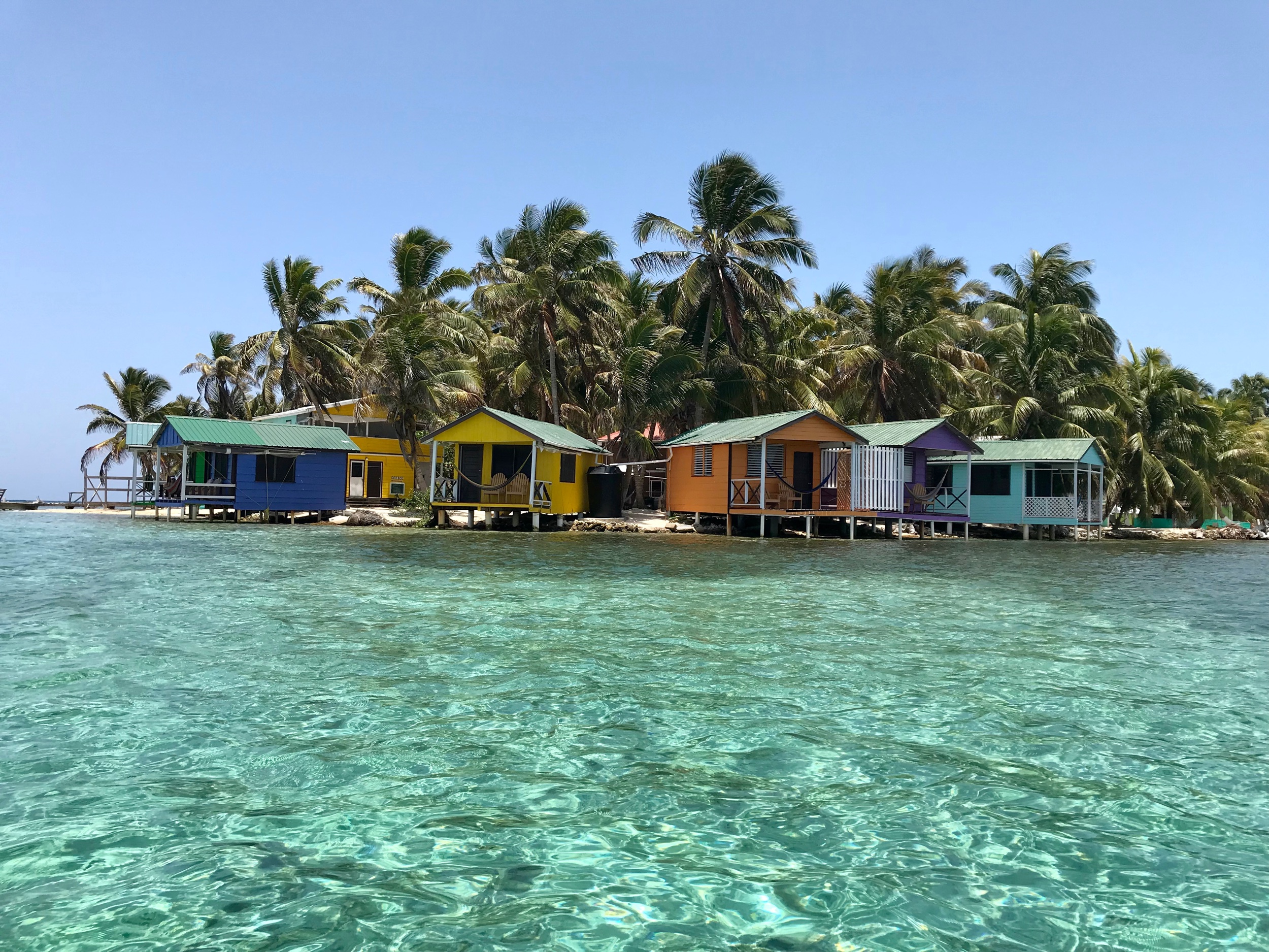  Welcome to Tobacco Caye Paradise 